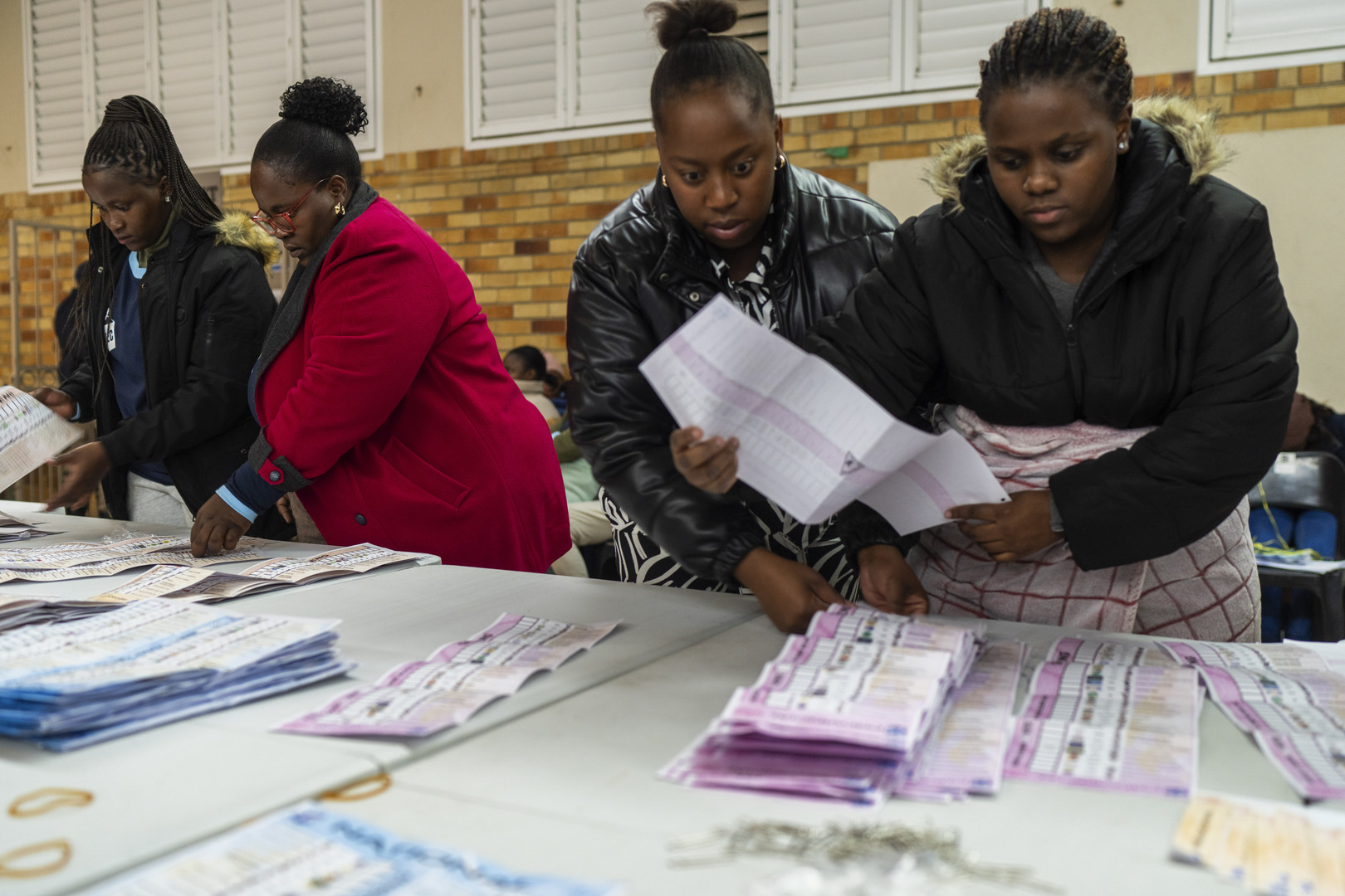 جنوب إفريقيا.. النتائج الأولية للانتخابات تكشف حصول الحزب الحاكم على أقل من 50 % من الأصوات