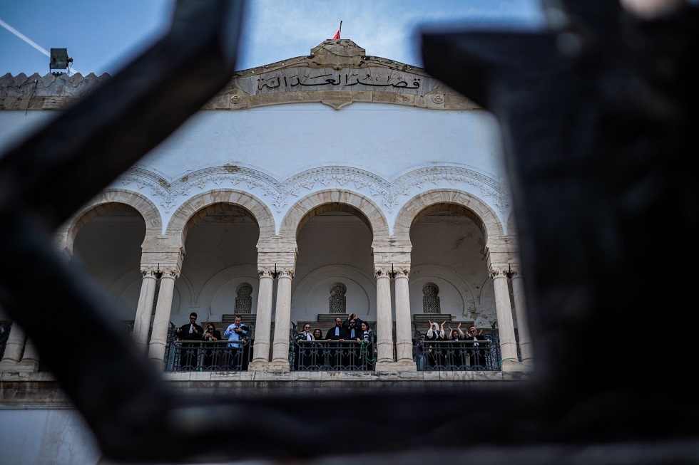 تونس.. 10 سنوات و9 أشهر سجنا لعسكري من دولة عربية بتهمة التخطيط لعملية إرهابية في البلاد