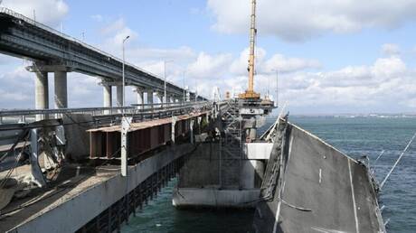 "كوميرسانت": تم تفجير جسر القرم بقنبلة وزنها 10 أطنان "تي إن تي"