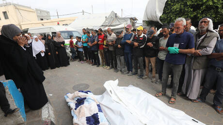مراسلنا: مقتل 7 فلسطينيين من عائلة واحدة بقصف إسرائيلي شمال مدينة رفح