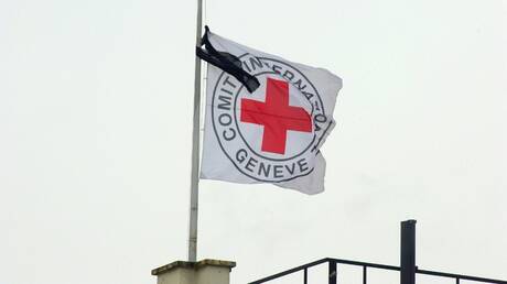 "بمنتهى الحزم".. فرنسا تدين الهجوم على قافلة للصليب الأحمر في السودان