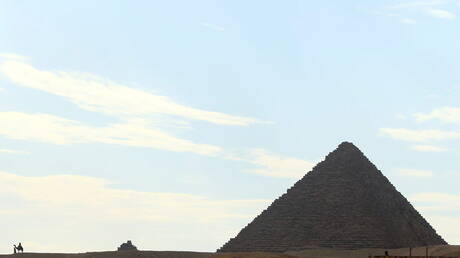 عاجل - مصر.. اكتشاف ضخم بجوار الهرم الأكبر 