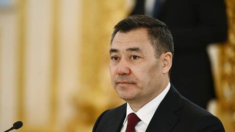 رئيس قرغيزستان يؤكد حتمية معاقبة الذين هاجموا السكن الجماعي للطلاب الأجانب