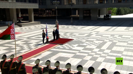 مراسم الاستقبال الرسمية للرئيس بوتين في العاصمة البيلاروسية مينسك