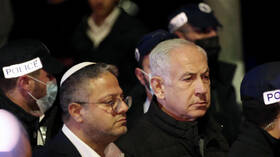 معاريف: نتنياهو أصبح خادم سيدهوهناك زعيم جديد لإسرائيل
