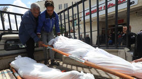 مراسلنا: مقتل 14 فلسطينيا باستهداف إسرائيلي لمنزلين بمنطقة تل السلطان غرب رفح