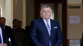 وزير الدفاع السلوفاكي يعلن خضوع رئيس الوزراء لعملية جراحية جديدة