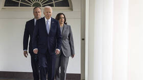 بايدن يتهم ترامب باستخدام 