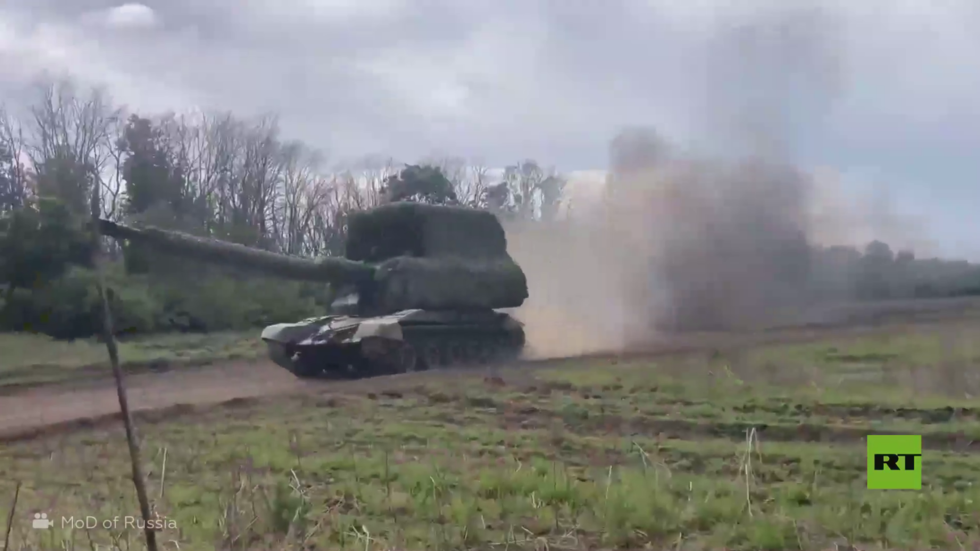 بالفيديو.. الجيش الروسي يدمر مواقع تابعة للجيش الأوكراني