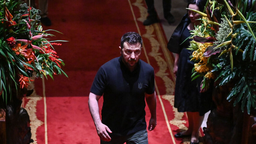 قناة تركية:  زيلينسكي دخل بزنس إدارة الكازينو بدلا من إدارة الحرب