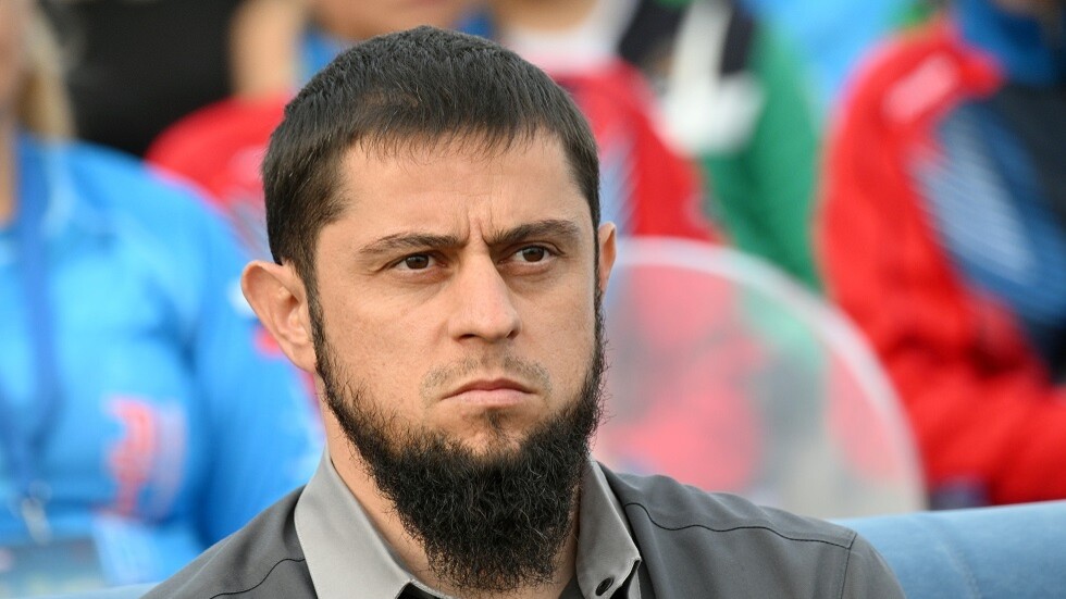 وزير شيشاني يتحدث عما سيجنيه زيلينسكي في نهاية المطاف من حربه "حتى آخر أوكراني"