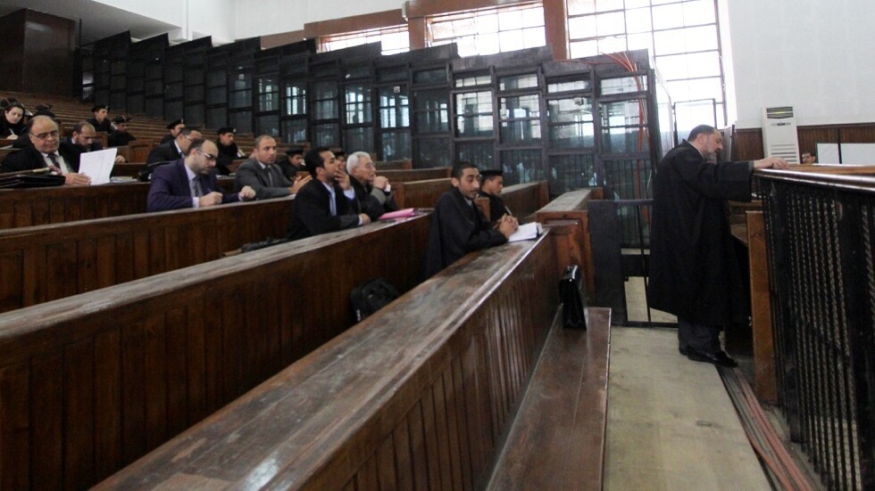 مصر.. إحالة سائق بشركة