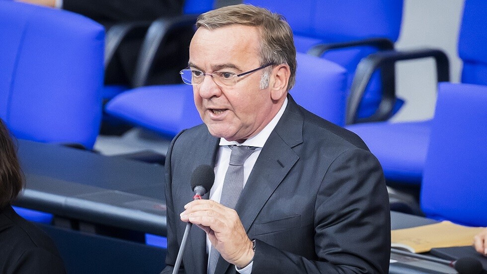 وزير دفاع ألمانيا: لسنا طرفا في النزاع وتحديد موعد المفاوضات شأن روسيا وأوكرانيا فقط