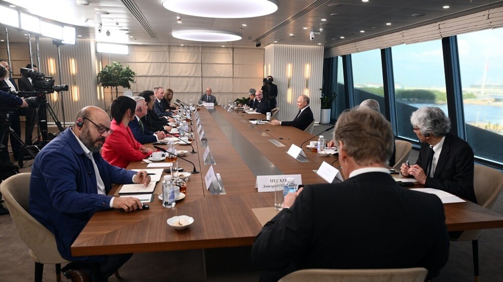 بوتين: أي حزب لديه وجهة نظر مغايرة في الغرب يعتبرونه عميلا للكرملين