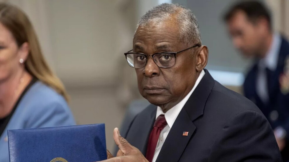 وزير الدفاع الأمريكي يعتبر السماح لأوكرانيا بالتوغل في عمق روسيا "مفيدا للغاية"