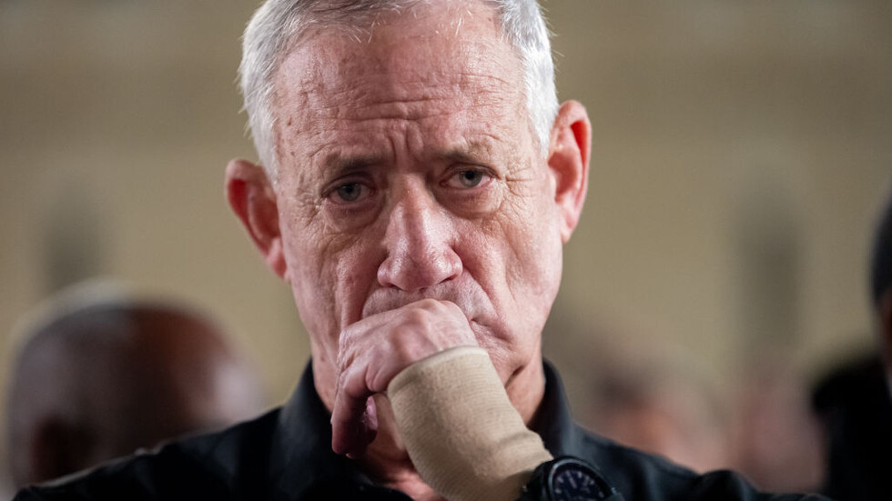 من سيخلفه؟.. غانتس يعتزم الاستقالة من حكومة الحرب