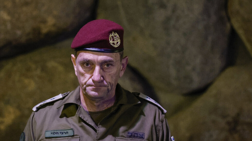 وسائل إعلام إسرائيلية تكشف تصريحات "مثيرة" من اجتماع هيئة الأركان: جنرالات يطالبون باستقالة هاليفي