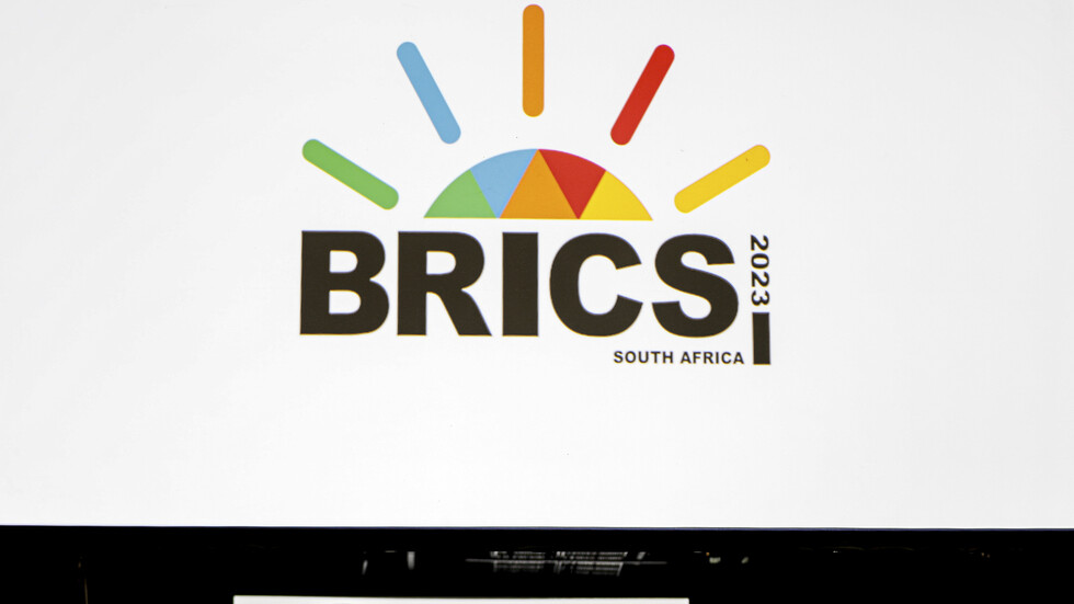 بروفيسور تركي: انضمام تركيا إلى "بريكس" لا يتطلب خروجها من "الناتو"