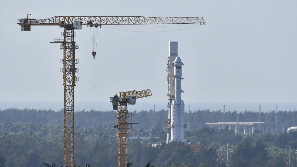 الصين تستكمل أعمال البناء في مطار "وينتشانغ" الفضائي