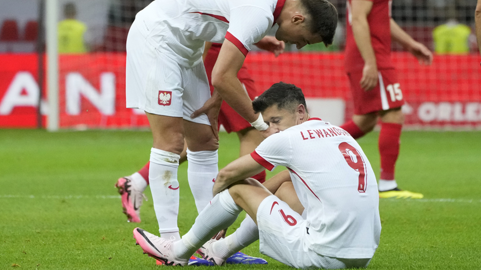 كشف حجم إصابة ليفاندوفسكي قبل أيام من انطلاق "يورو 2024"