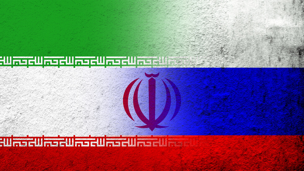 بوتين ومخبر يؤكدان عزم روسيا وإيران على تعزيز التعاون