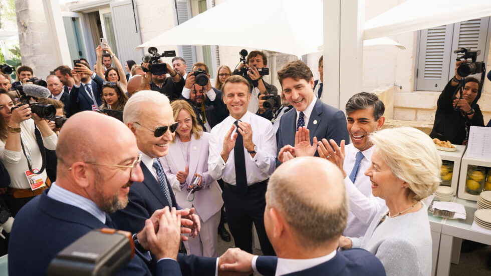 بايدن يذكر نظراءه في مجموعة السبع بعيد ميلاد شولتس (فيديو)