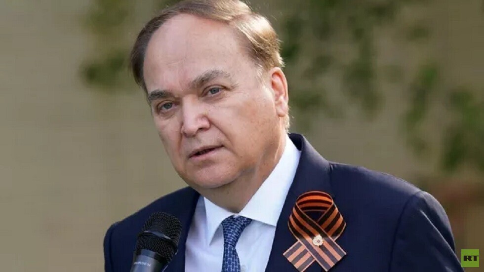 أنطونوف: السلام في أوكرانيا يجب أن يتم دون إملاءات إمبريالية من البيت الأبيض