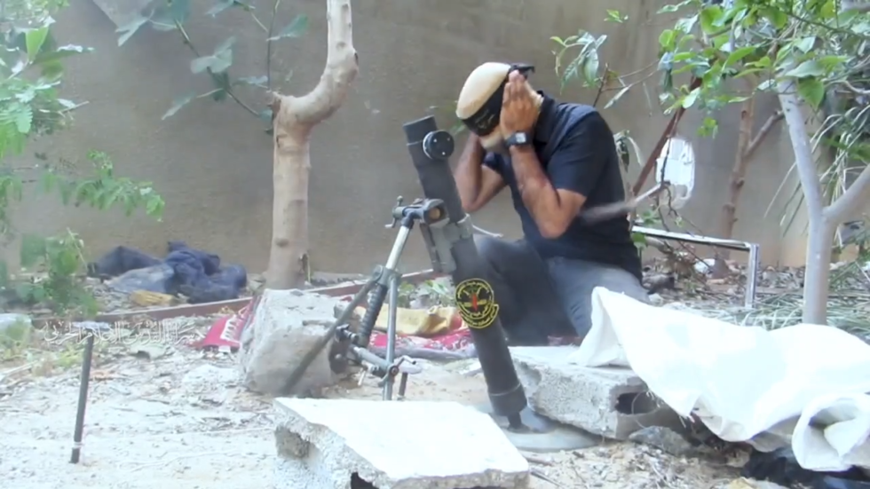 "سرايا القدس" تقصف جنودا وآليات إسرائيلية خلال توغلها في مخيم جباليا شمال قطاع غزة (فيديو)