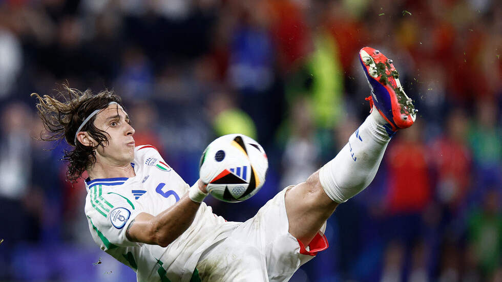 مدافع إيطاليا يدخل التاريخ من الباب الخلفي ورقم سلبي غير مسبوق للـ