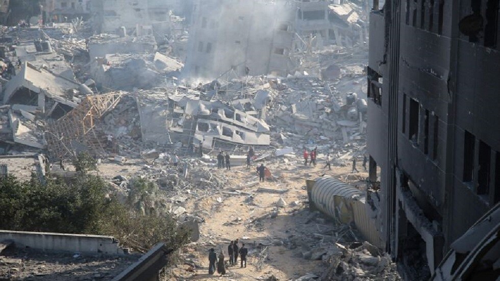 مجمع الشفاء "يتحدى" إسرائيل ويعود إلى الحياة (فيديوهات+صور)