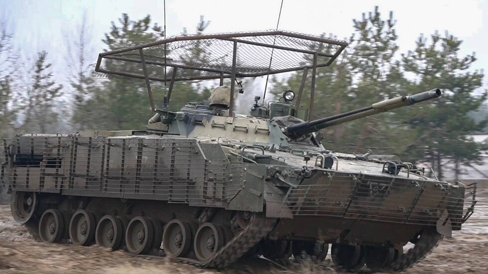 روسيا تجهّز مدرعات BMP-3 بأنظمة لقمع الدرونات