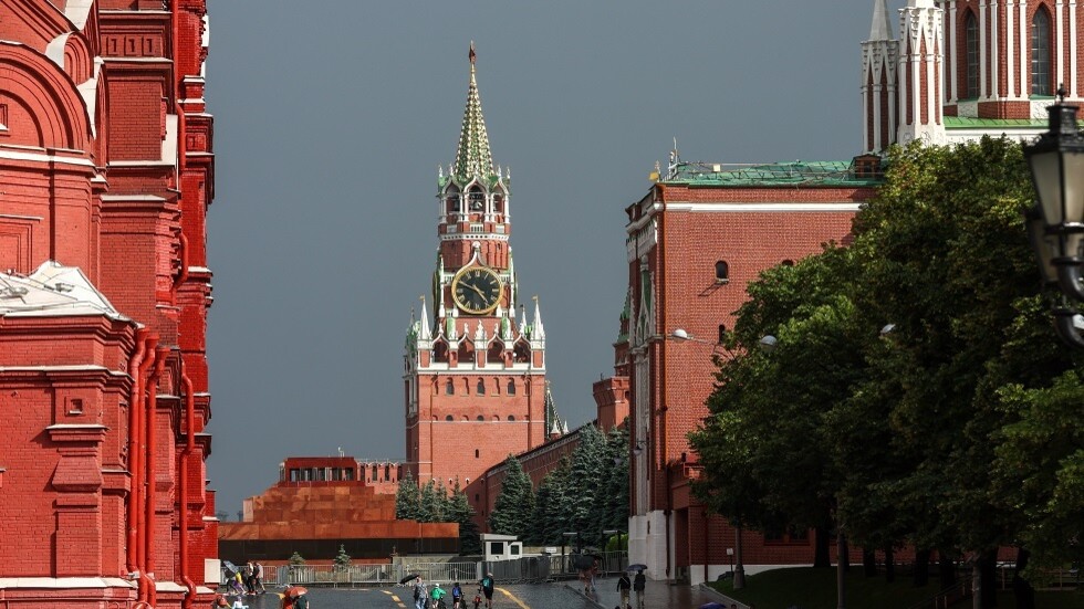 FMES: استراتيجية روسية رابحة في الشرق الأوسط وعلى الغرب التحرك فورا