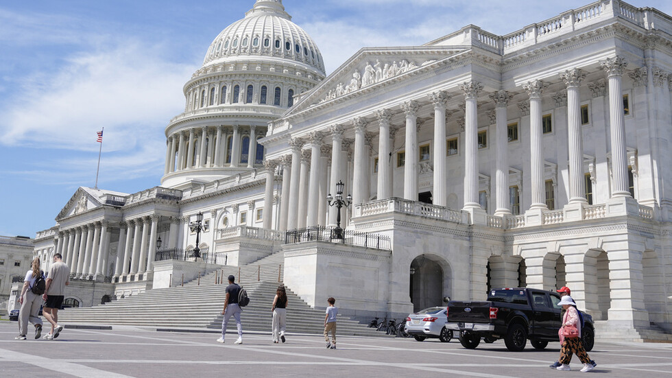 مستشار سابق للبنتاغون: محاولات واشنطن العقيمة لعزل روسيا عبر العقوبات انقلبت عليها