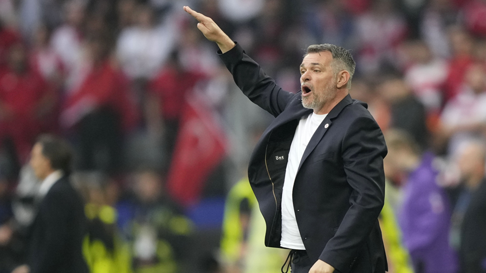 سانيول يعلق على التأهل التاريخي لجورجيا لثمن نهائي "يورو 2024" بعد فوزها على البرتغال