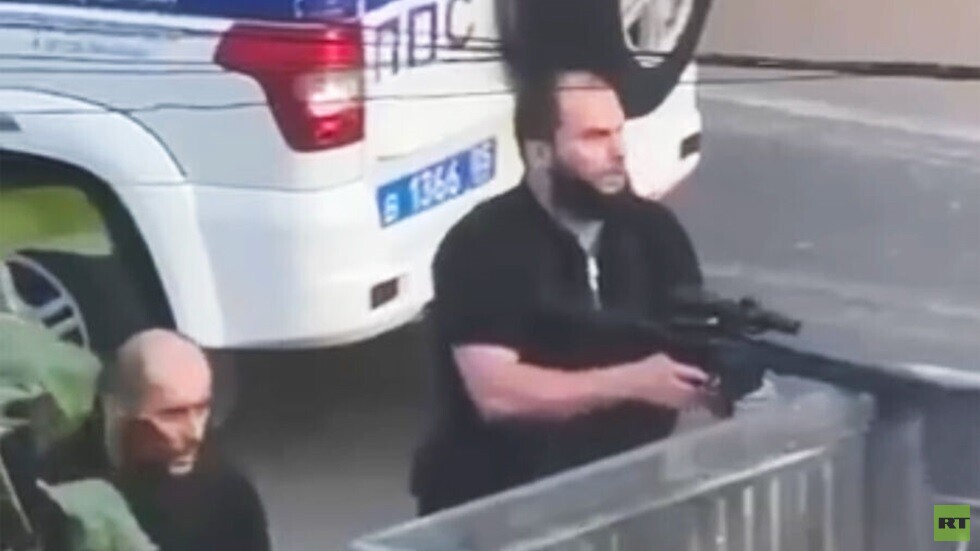 حاولوا تفسير القرآن على هواهم..  إمام مسجد يكشف عن خلاف مع منفذي هجوم داغستان