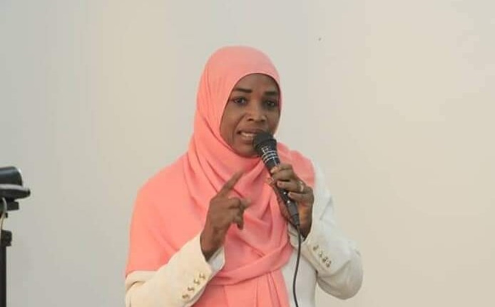 تلبية مناشدتها جاءت متأخرة.. وفاة صحفية سودانية بلدغة ثعبان