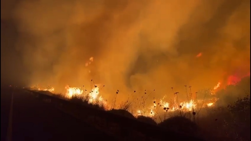 لابيد: الشمال يحترق ويحترق معه الردع الإسرائيلي (فيديو)