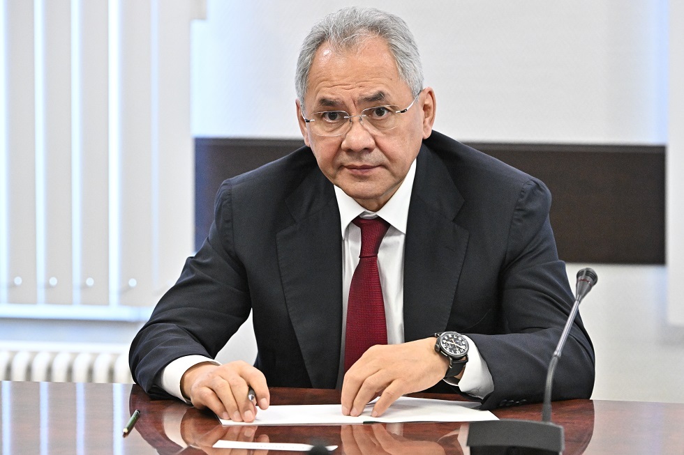 بوتين يعين شويغو منسقا للعمل على تطوير المجمع الصناعي العسكري بوتين يعين شويغو منسقا للعمل على تطوير المجمع الصناعي العسكري