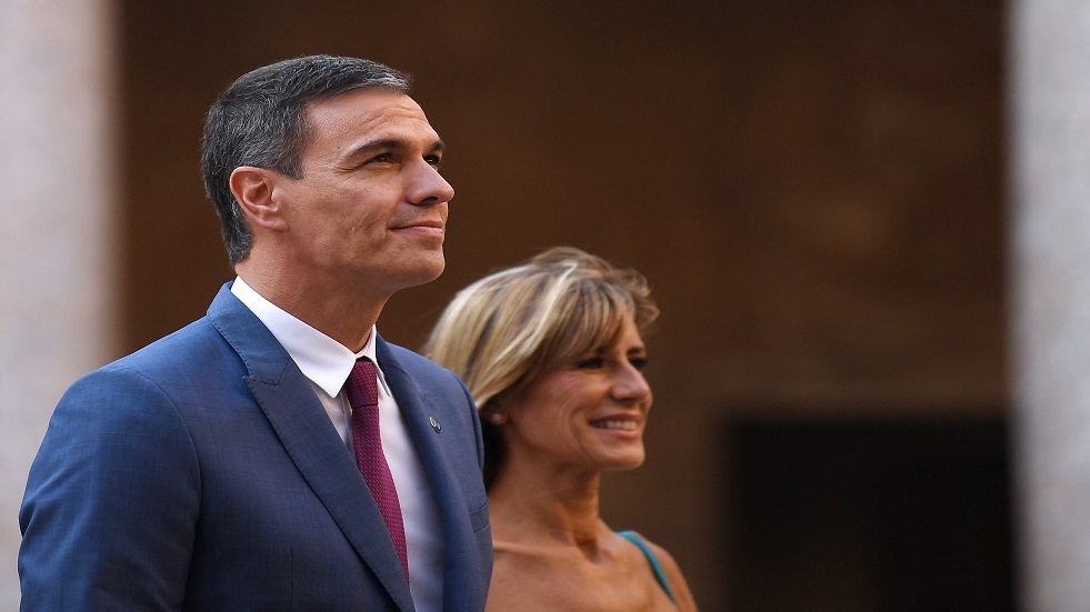 استدعاء زوجة رئيس الوزراء الإسباني كمشتبه بها بالفساد ومدريد تؤكد: لا أساس للتحقيق معها