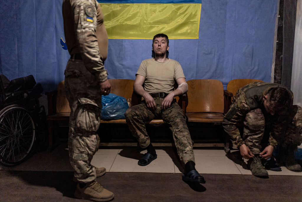وسط نقص حاد في الجنود.. نظام كييف يسمح بإعادة الفارين إلى نفس مناصبهم ورواتبهم في الخدمة العسكرية