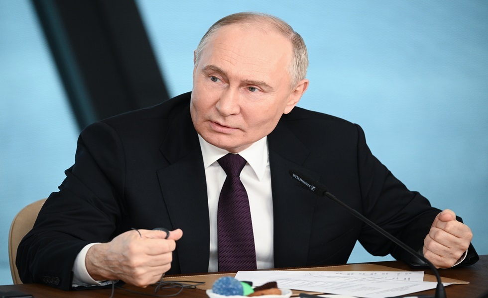 بوتين يكشف السبب الذي منع تحقيق السلام بين روسيا وأوكرانيا