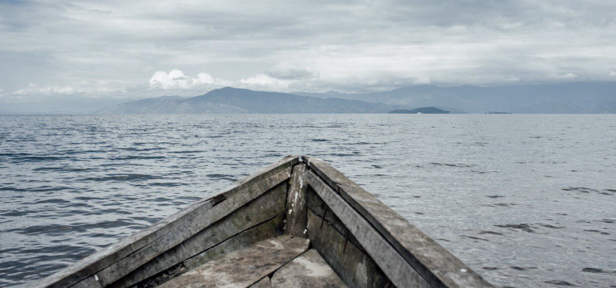 مصرع أكثر من 80 شخصا بانقلاب قارب في نهر قرب كينشاسا