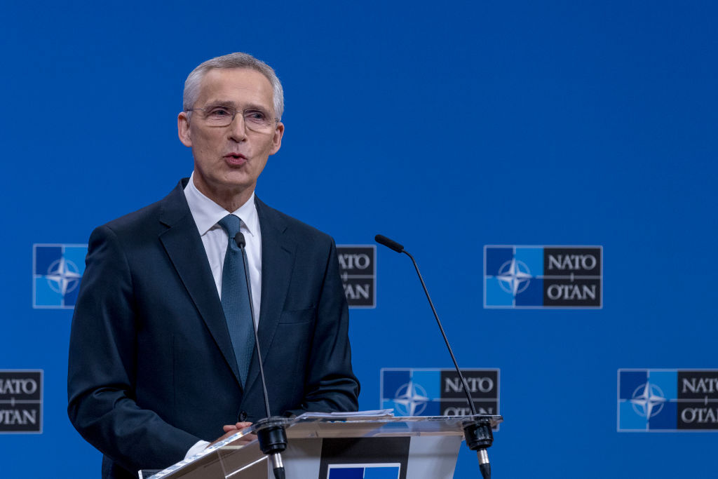 وزراء دفاع الناتو يتفقون على فرض قيود جديدة ضد روسيا