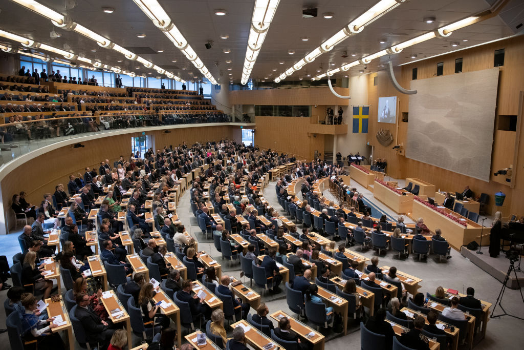 البرلمان السويدي يوافق على اتفاقية دفاعية مع الولايات المتحدة