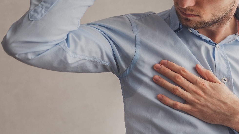 أطعمة تسبب زيادة التعرّق في فصل الصيف