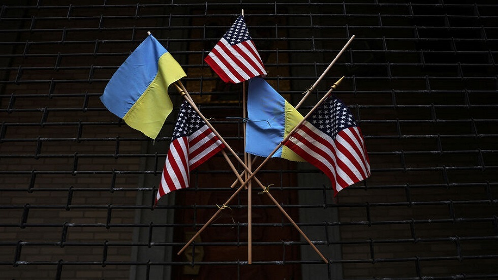 علم أوكرانيا والولايات المتحدة