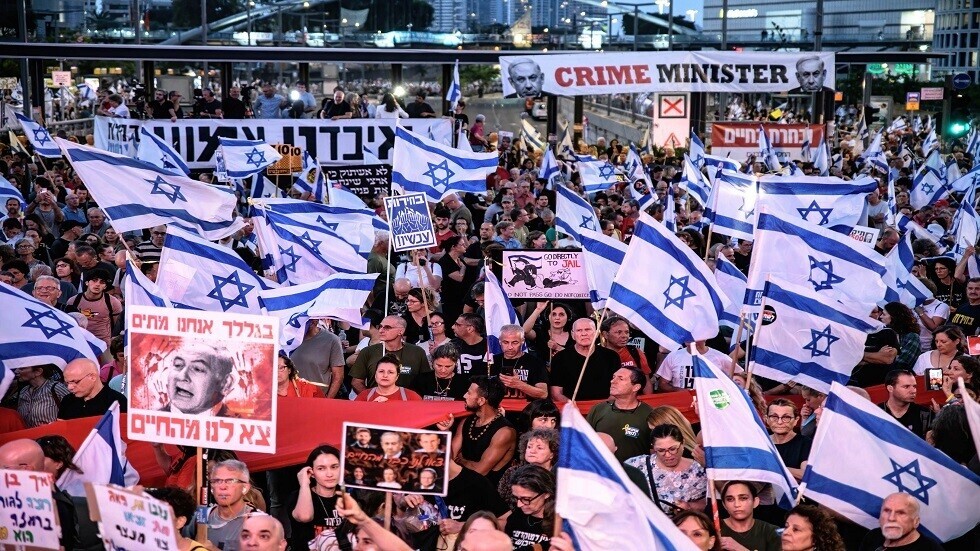 مظاهرات حاشدة في إسرائيل تطالب بـ 