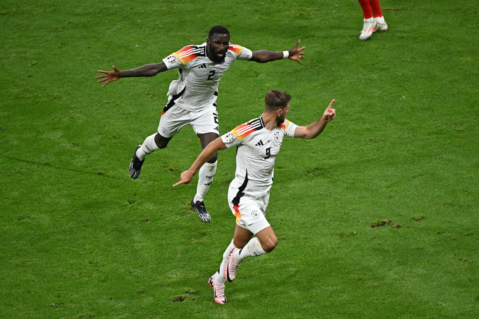 ضربة موجعة لألمانيا قبل ثمن نهائي اليورو