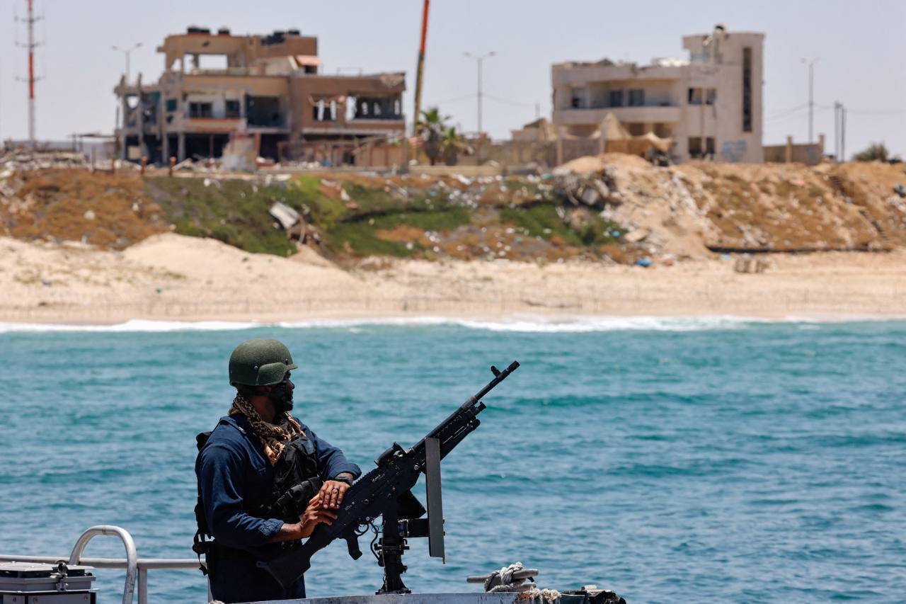 الجيش الأمريكي ينشر صورا لجنوده على سواحل قطاع غزة (صور)