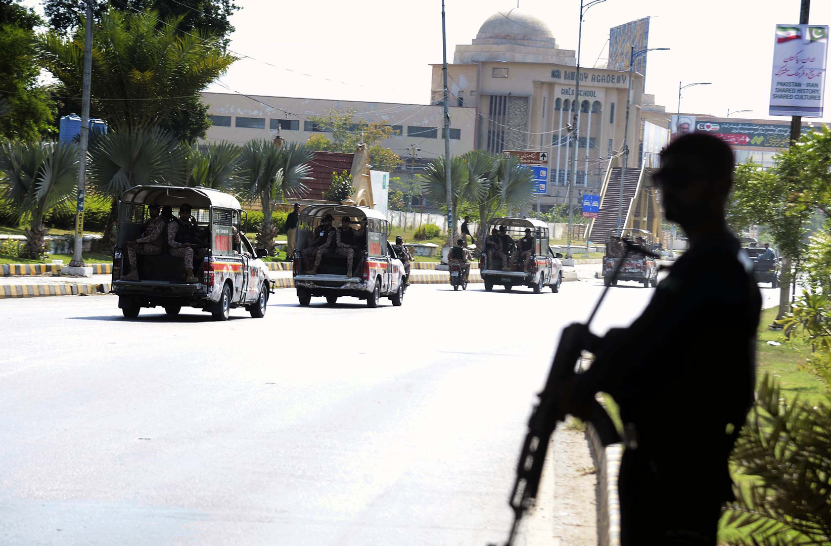 الأمن الباكستاني يعتقل اثنين من كبار قادة 